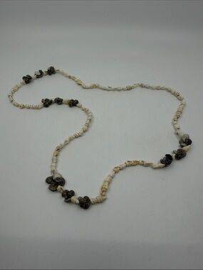 Handcrafted Shell Long Necklace in Ivory and grey - Beach Style